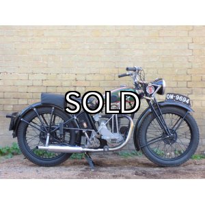 クラシックバイク トライアンフ ノートン Bsa