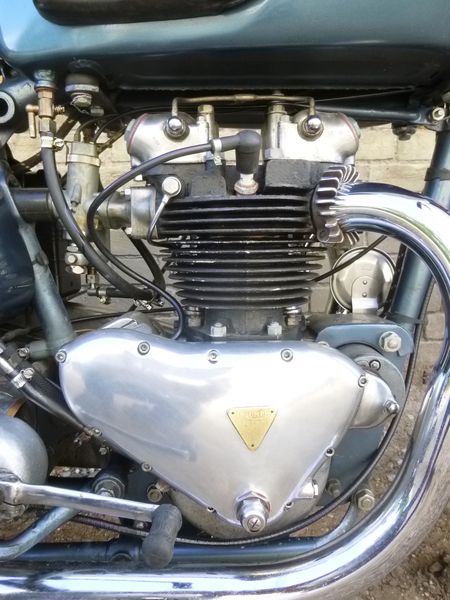 画像: トライアンフ 6T Thunderbird サンダーバード (650cc) 1952年